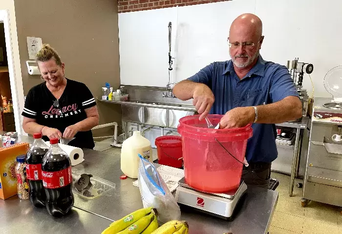 Legacy Creamery in Tullahoma owners making Gelato / Ice Cream